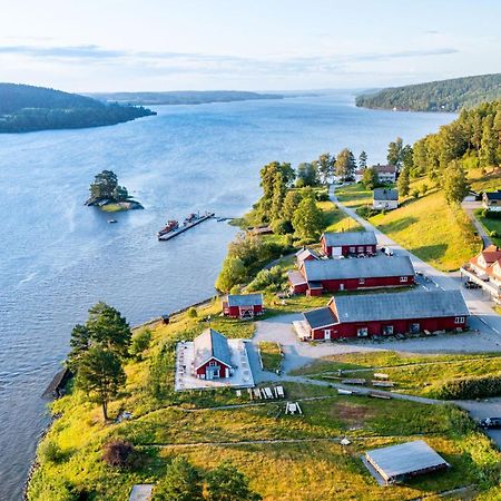 Hyttelaven Pa Furuholmen ساربسبورغ المظهر الخارجي الصورة