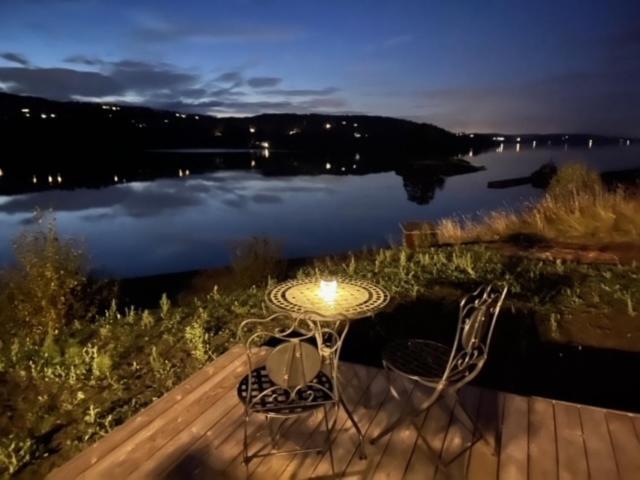 Hyttelaven Pa Furuholmen ساربسبورغ المظهر الخارجي الصورة